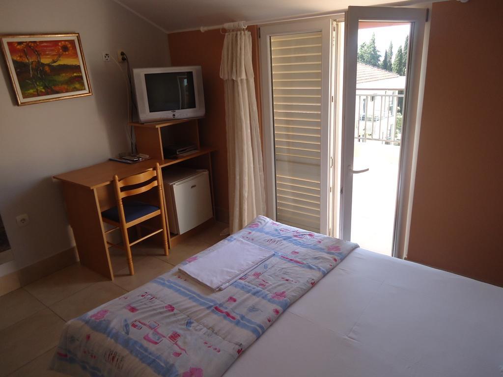 Hotel Kangaroo Budva Bagian luar foto