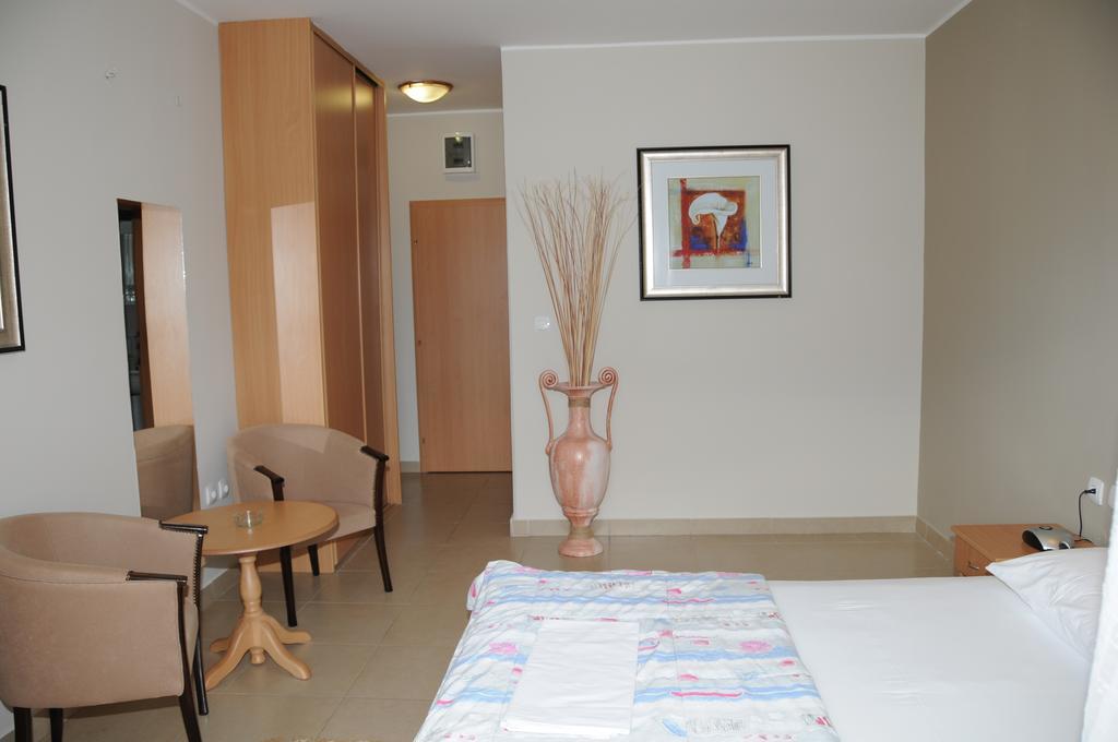 Hotel Kangaroo Budva Bagian luar foto